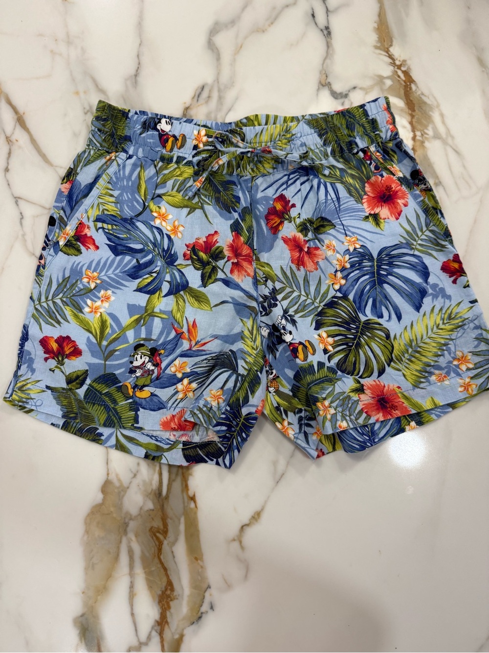Tommy Bahama Women’s Disney Shorts size XXS EUC